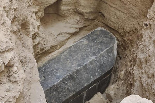 В Египте раскопали загадочный черный ящик и голову - «ЕГИПЕТ»