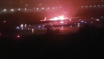 Самолёт загорелся после посадки в аэропорту Сочи: 18 пострадавших - «Новости туризма»