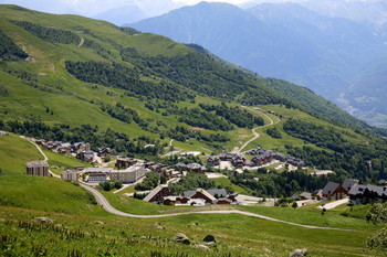 Самолёт с туристами разбился в Альпах: двое погибли - «Новости туризма»