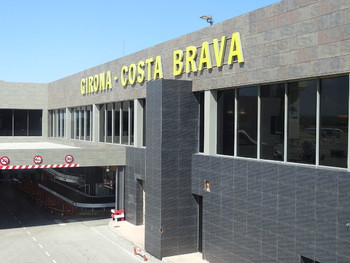 Туристов предупреждают о забастовках в аэропорту Жироны - «Новости туризма»