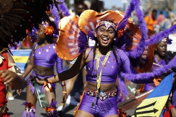 Туристам не рекомендуют посещать Ноттинг-Хиллский карнавал - «Новости туризма»