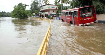 В Индии число жертв наводнений превысило 300 человек - «Новости туризма»