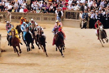 В Сиене пройдёт традиционное конное состязание Палио - «Новости туризма»