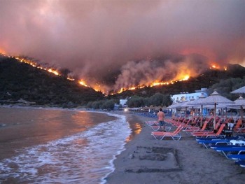 В Греции объявлен траур: число жертв лесных пожаров достигло 74 человек - «Новости туризма»