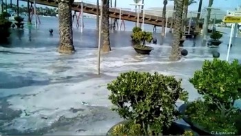 Пляжи Балеарских островов затопило цунами - «Новости туризма»