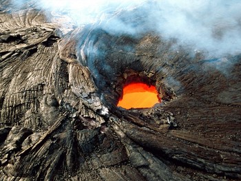 Туристов предупредили об опасности нового извержения вулкана на Гавайях - «Новости туризма»
