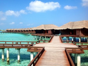 Отель на Мальдивах не отпускает домой туристов «Натали Турс» - «Новости туризма»