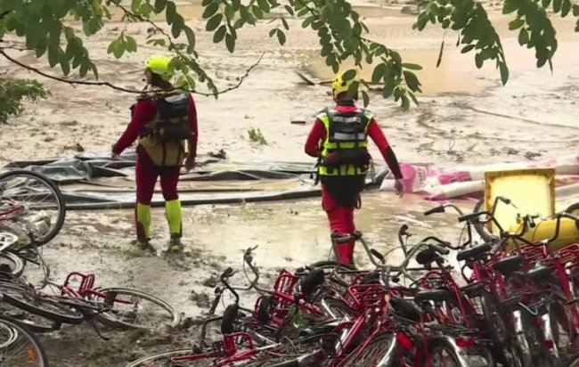 На Юге Франции 750 туристов эвакуировали из-за наводнения - «Новости»