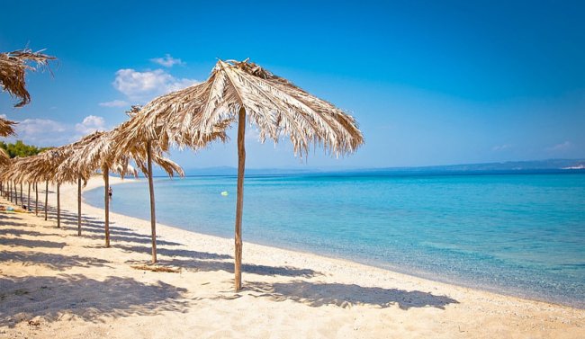 Туроператоры почти не зарабатывают на турах в Северную Грецию - «Новости Туризма»