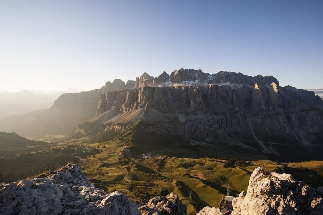 Италия ограничила доступ туристов к Доломитовым Альпам - «Новости»