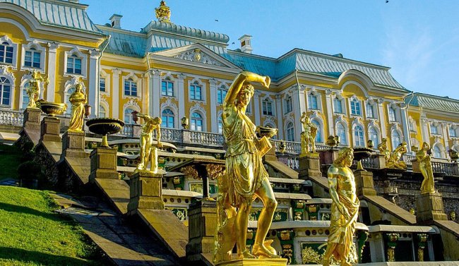 Туристический сезон в Петербурге стал на месяц длиннее - «Новости Туризма»