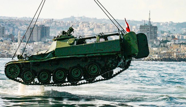Ливан завлекает туристов танками - «Новости Туризма»