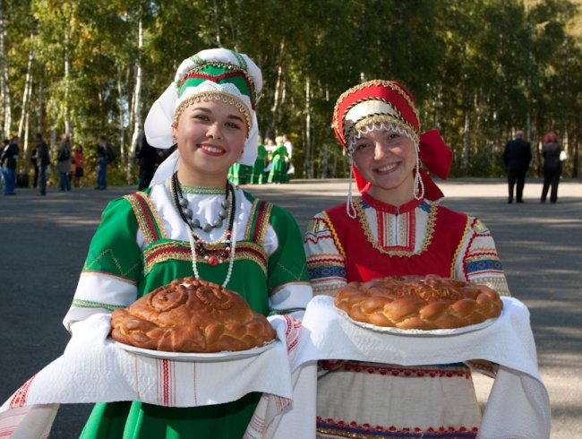 Депутат Милонов предложил ввести в российских школах туристически ориентированный курс гостеприимства - «Новости»