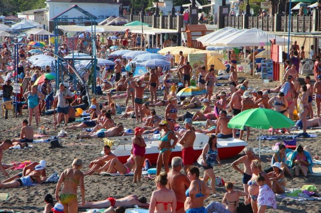 В Крыму отдохнули полтора миллиона туристов - «Новости»
