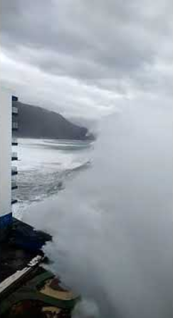 На популярный курорт Испании обрушился мощный ураган: видео - «ИСПАНИЯ»