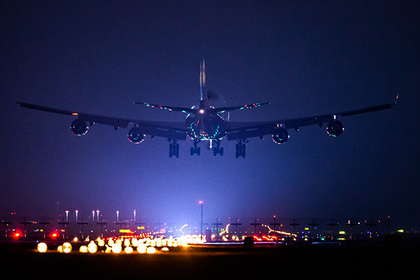 Пилот раскрыл правду о ночной посадке самолетов - «Путешествия»