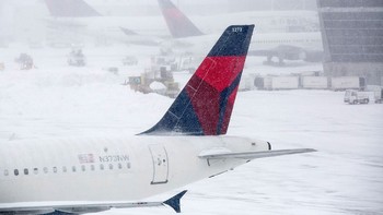 В США из-за снежной бури отменены 1200 авиарейсов - «Новости туризма»