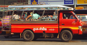 В Таиланде водитель высадил из маршрутки раненую туристку из РФ - «Новости туризма»