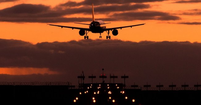 Самолет Москва-Афины насмерть задавил дебошира из Мадрида - «Новости»