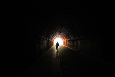 Почему умирающие видят свет в конце туннеля - «Жизнь после смерти»