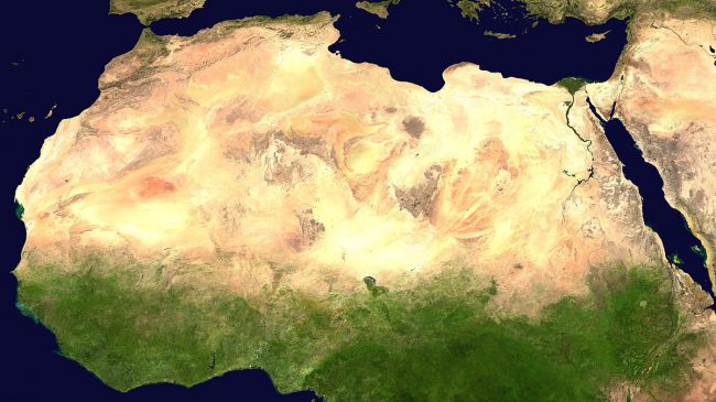 Большие ветряные и солнечные фермы в Сахаре могут сделать пустыню зеленой и влажной - «Планета Земля»
