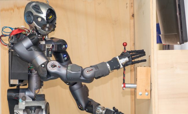 WALK-MAN: первый в мире робот-пожарный (2 фото + видео) - «Новые технологии»