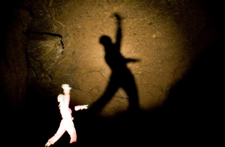 Белый спелеолог из Саблинских пещер (4 фото) - «Призраки»