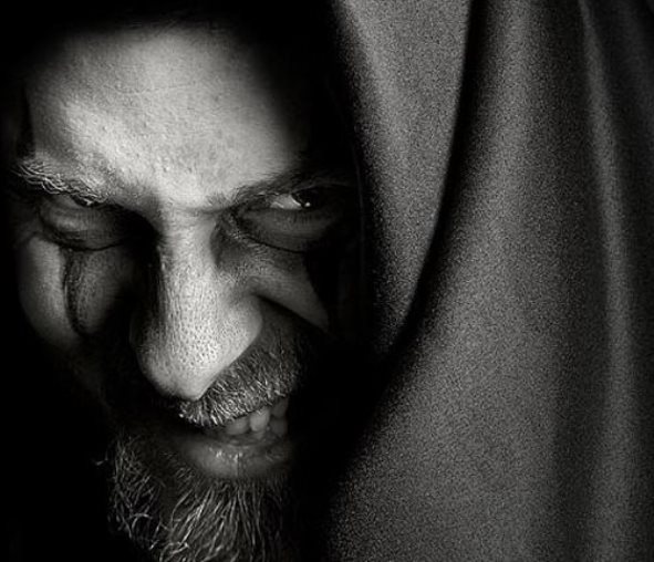 Одержимая бесом: «Десять лет во мне жил демон» (2 фото) - «Мистика»