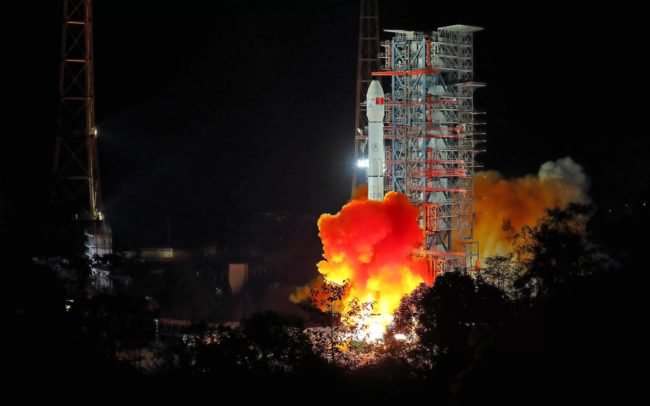 Китай отправил луноход на обратную сторону Луны (4 фото + видео) - «Луна»