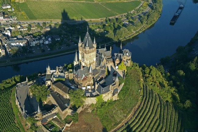 Замок с тысячелетней историей Марксбург - «История обо всем на свете»
