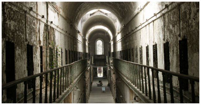 15 самых красивых тюрем и психлечебниц на Земле (16 фото) - «Гиблые зоны»
