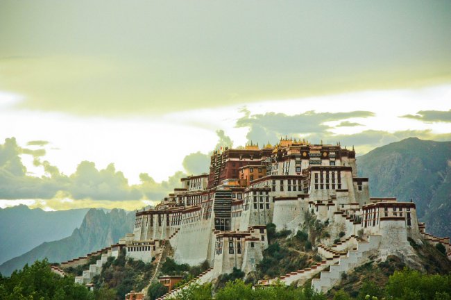 Боги — пришельцы в Древнем Тибете - «Тайны исчезнувших цивилизаций»