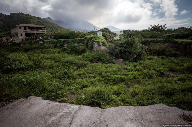 Заброшенный остров Монтсеррат (63 фото) - «Гиблые зоны»