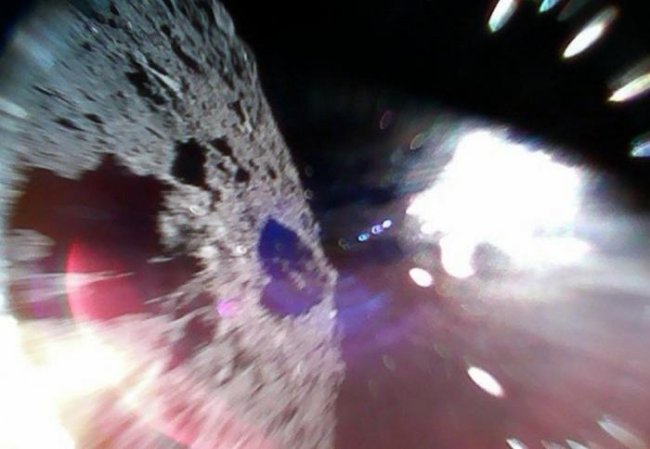 Получены первые снимки с астероида Рюгу (4 фото) - «Тайны Космоса»