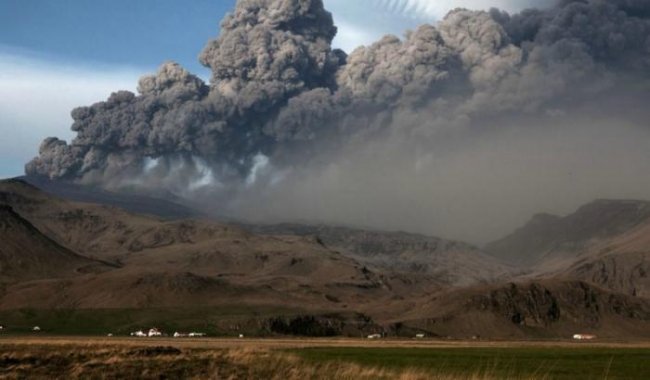 Ученые бьют тревогу: просыпается гигантский вулкан Катла в Исландии (5 фото) - «Катаклизмы»