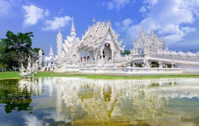 Буддистский храм Ват Ронг Кхун, не похожий ни на что в мире (15 фото) - «Планета Земля»