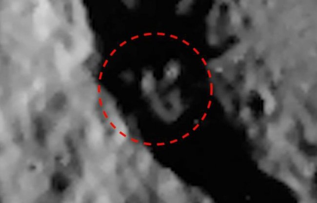 Загадочных гуманоидов нашли на снимках Меркурия и Луны (2 фото + видео) - «Инопланетяне»
