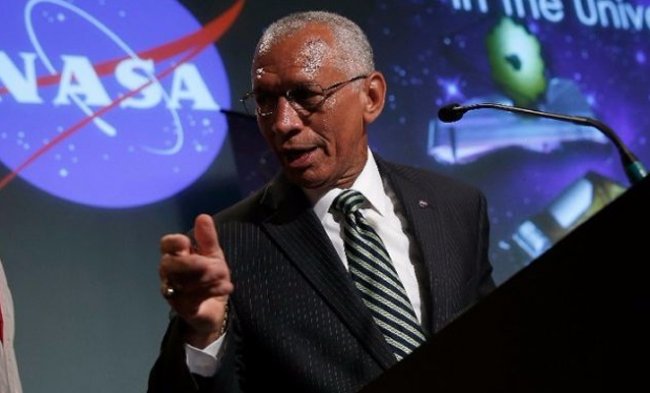 Глава NASA обещал нападение пришельцев. И это не шутка (2 фото) - «Инопланетяне»