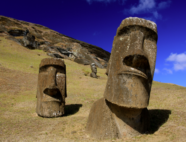 А вы знаете, что скрыто под головами на острове Пасхи? (12 фото + 1 гиф) - «Загадочные Сооружения»