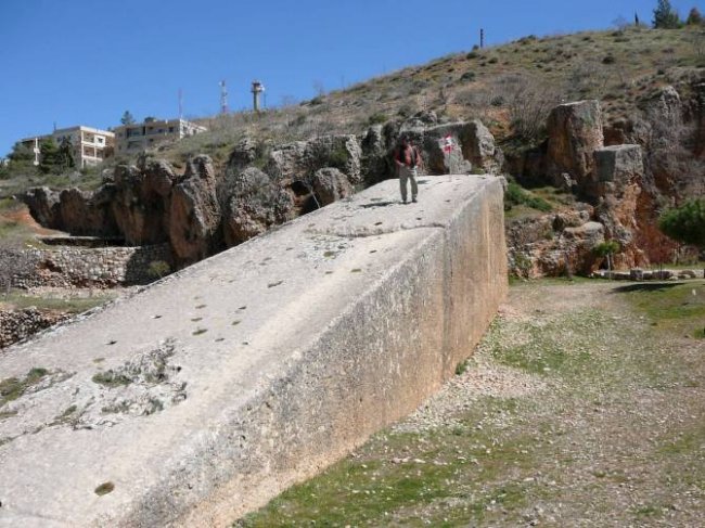 Кто изготовил огромные каменные монолиты Баальбека? (3 фото) - «Загадочные Сооружения»