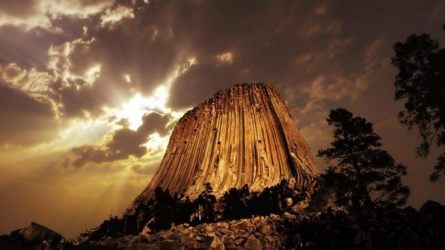 Башня Дьявола – самая загадочная скала Америки (8 фото) - «Загадочные Сооружения»