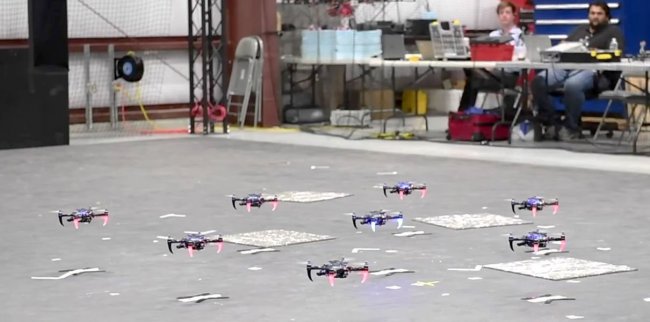 Квадрокоптеры научили летать стаями без GPS (+видео) - «Новые технологии»