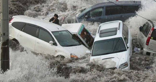 Как это было: хроники самого смертоносного цунами в Японии (16 фото) - «Катаклизмы»
