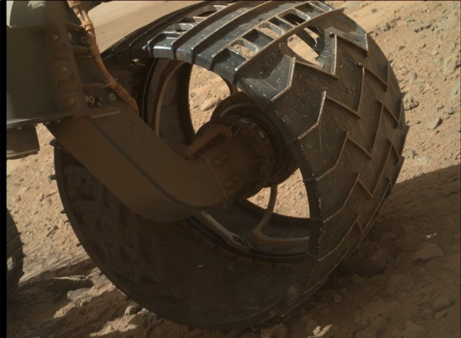 Колеса: «ахиллесова пята» марсохода «Кьюриосити» (5 фото) - «Тайны Космоса»
