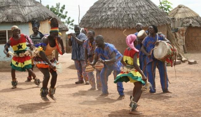 Странная традиция в Гане: найдена деревня, в которой запрещено рожать детей (2 фото) - «Планета Земля»