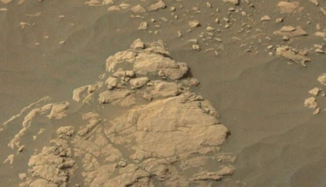 Аппарат «Кьюриосити» пробурил глиняную поверхность Марса (2 фото) - «Тайны Космоса»