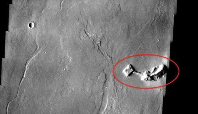 Непонятную структуру обнаружили на поверхности Марса (2 фото + видео) - «Тайны Космоса»