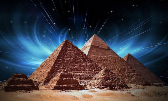 Поисковики провалили пол в пирамиде Хеопса: экспедиция спустилась в закрытую камеру (3 фото + видео) - «Египет»
