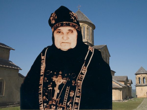 Что предсказала России схимонахиня Нила? - «Предсказания»