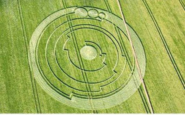 Таинственная история кругов на полях (9 фото) - «Круги на полях»